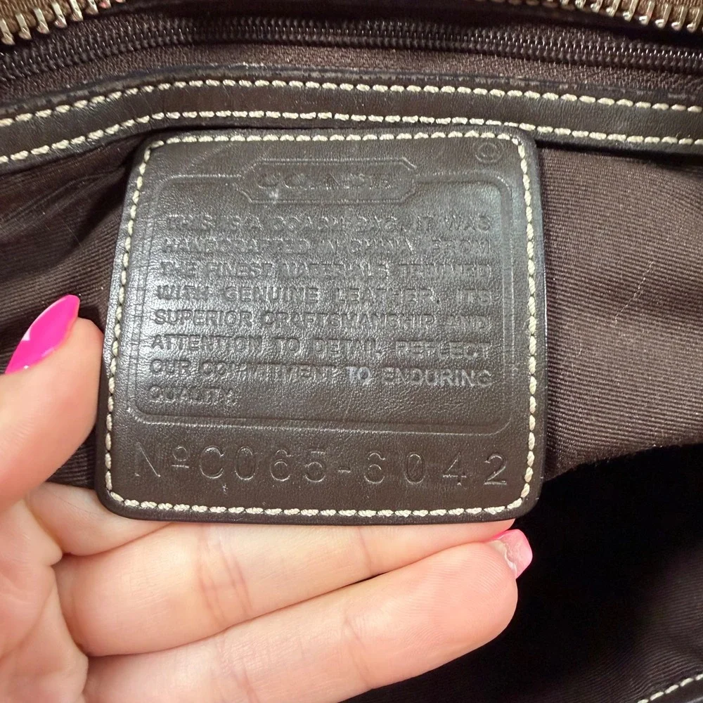 Y2K Coach Signature Jacquard Leather Trim Shoulder Bag Brown Tote C06S-6042 - Picture 4 of 7